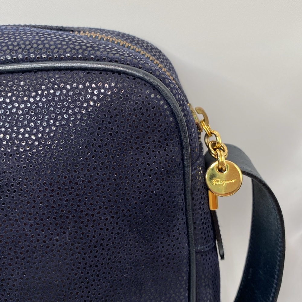 Salvatore Ferragamo Speckled Suede Navy Blue Crossbody Camera Bag Rare Find! EUC - Picture 3 of 11